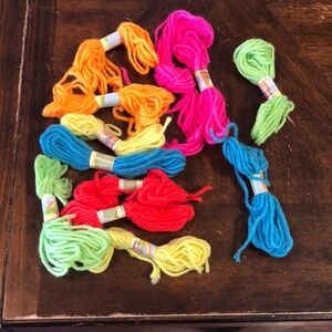 Vibrant Yarn Bundle Yarn string for crafts brand new